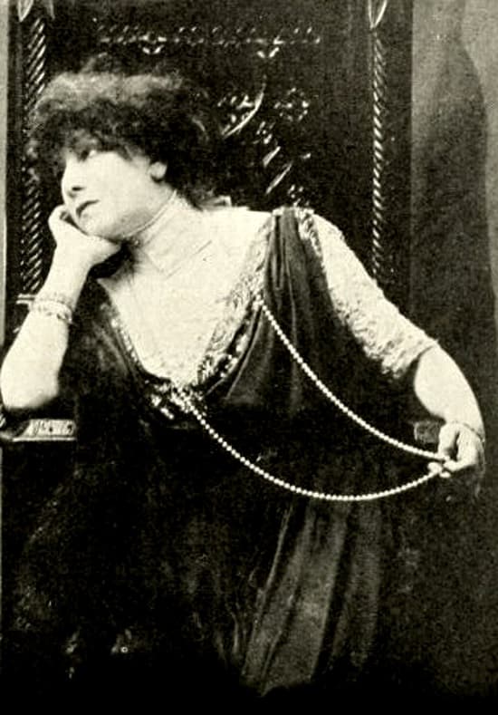 La dame aux camélias photo