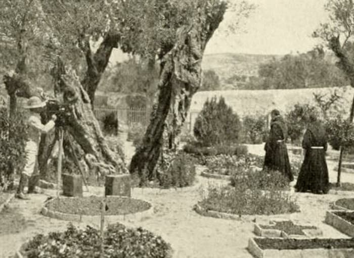 From the Manger to the Cross photo