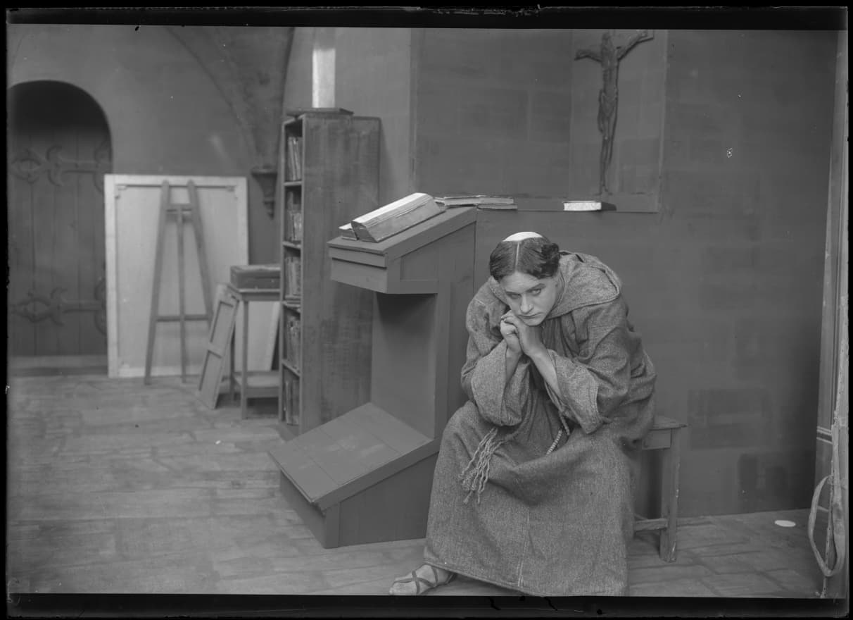 Miraklet: Tavlor ur det katolska samfundslivet photo