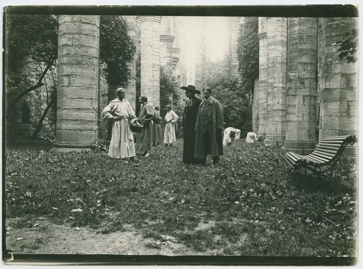 Miraklet: Tavlor ur det katolska samfundslivet photo