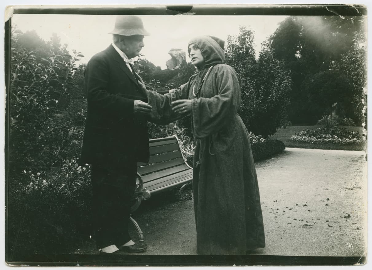 Miraklet: Tavlor ur det katolska samfundslivet photo