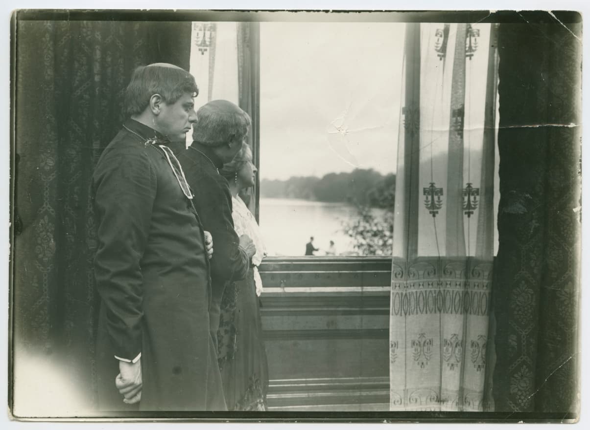 Miraklet: Tavlor ur det katolska samfundslivet photo