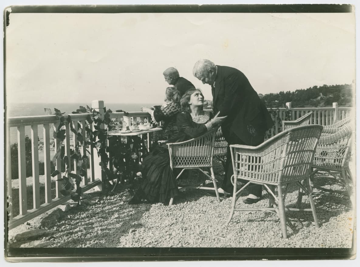 Miraklet: Tavlor ur det katolska samfundslivet photo