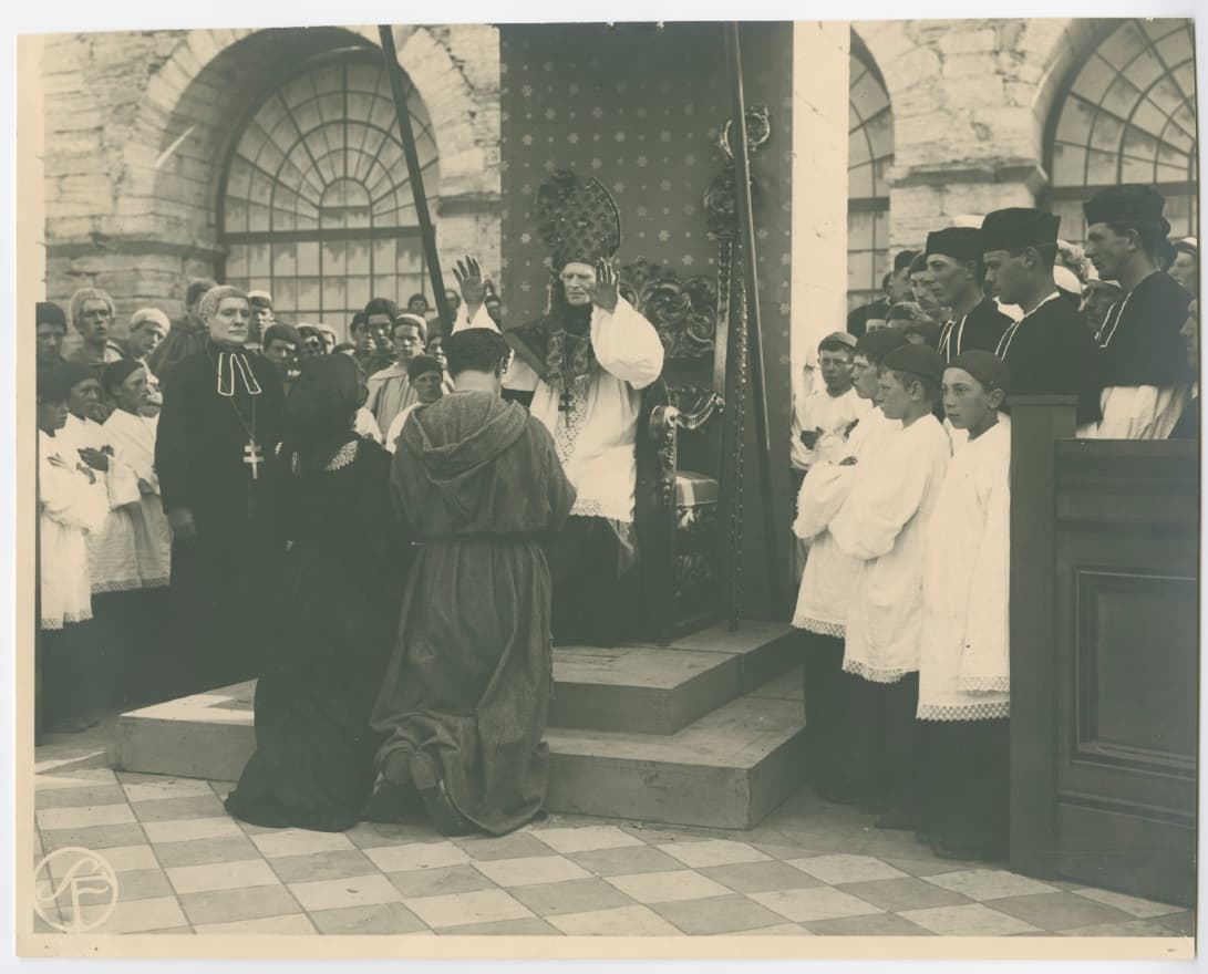 Miraklet: Tavlor ur det katolska samfundslivet photo