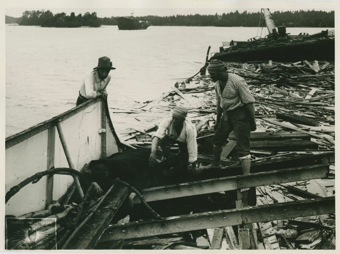 På livets ödesvägar photo