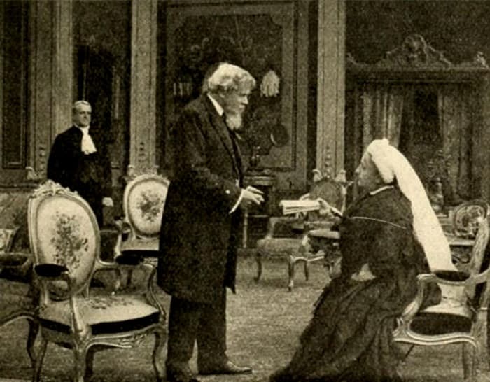 Sixty Years a Queen photo