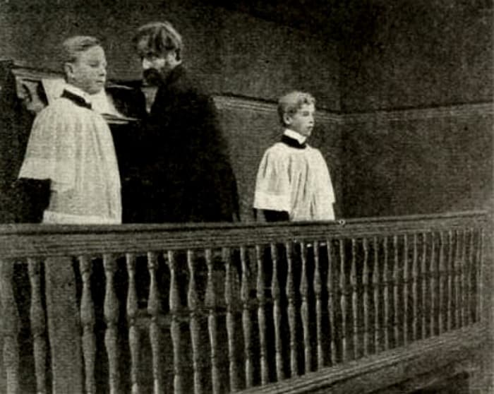 Volunteer Organist photo