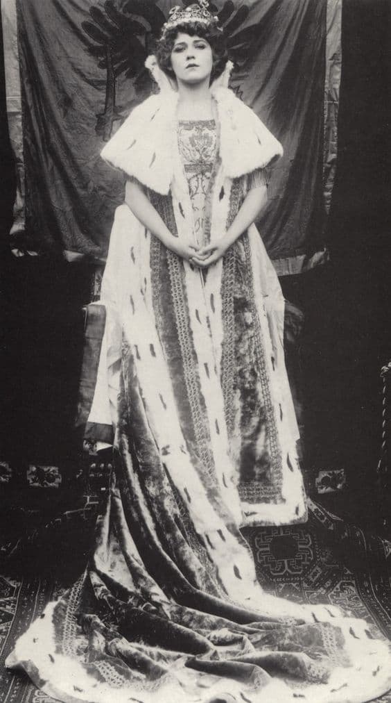 Such a Little Queen photo