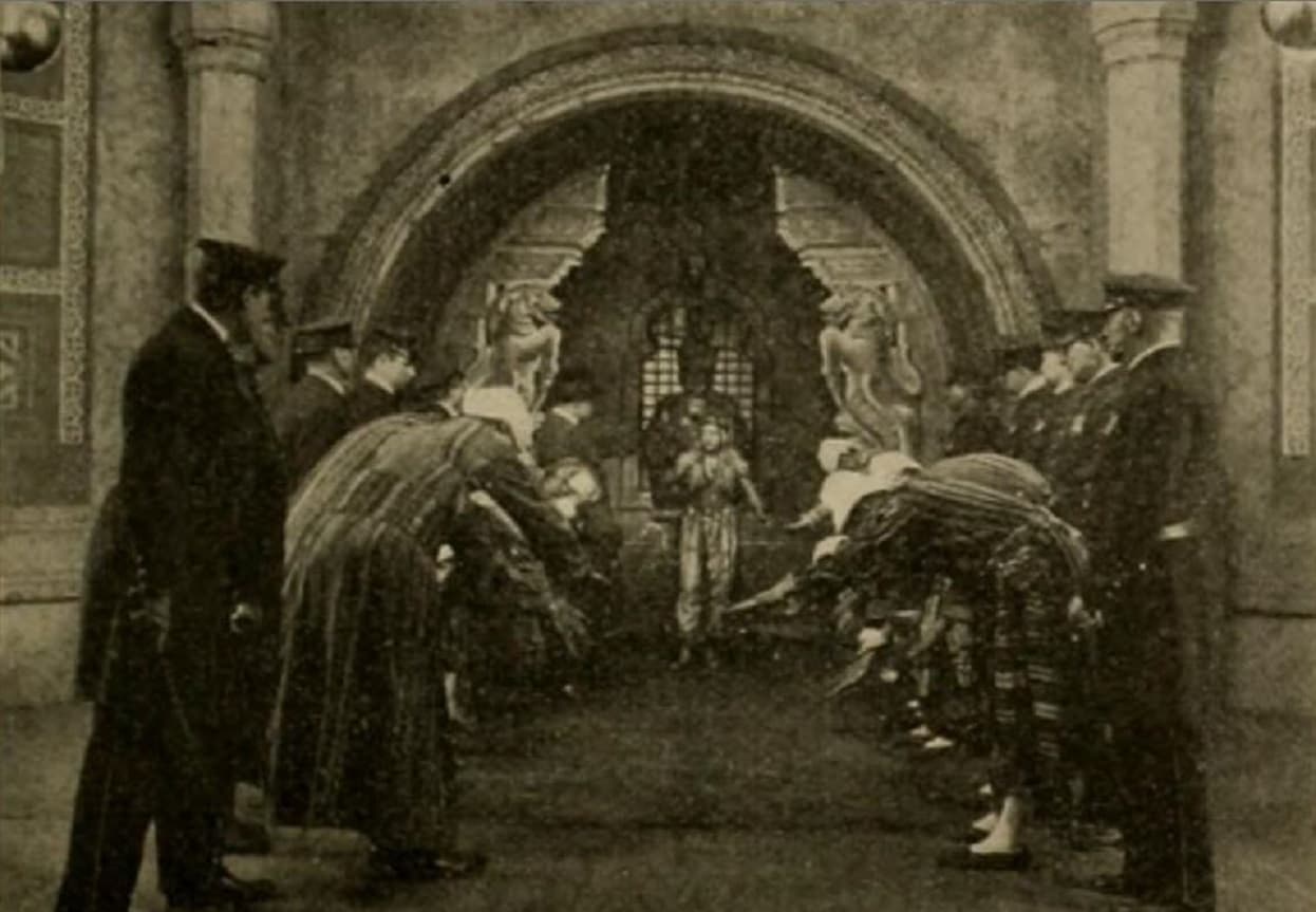 The Woman of Mystery photo