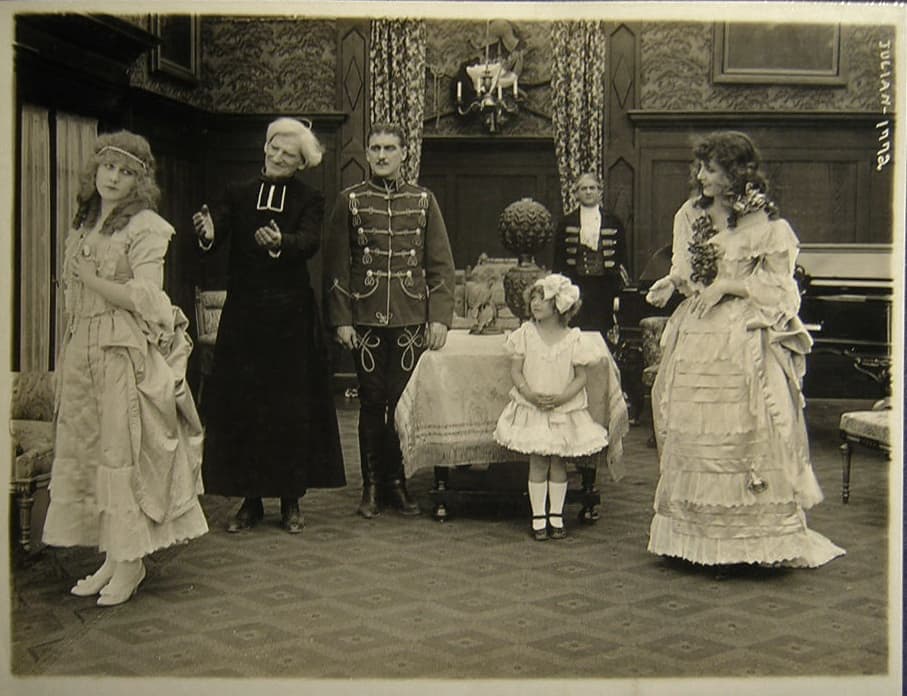 Bettina Loved a Soldier photo