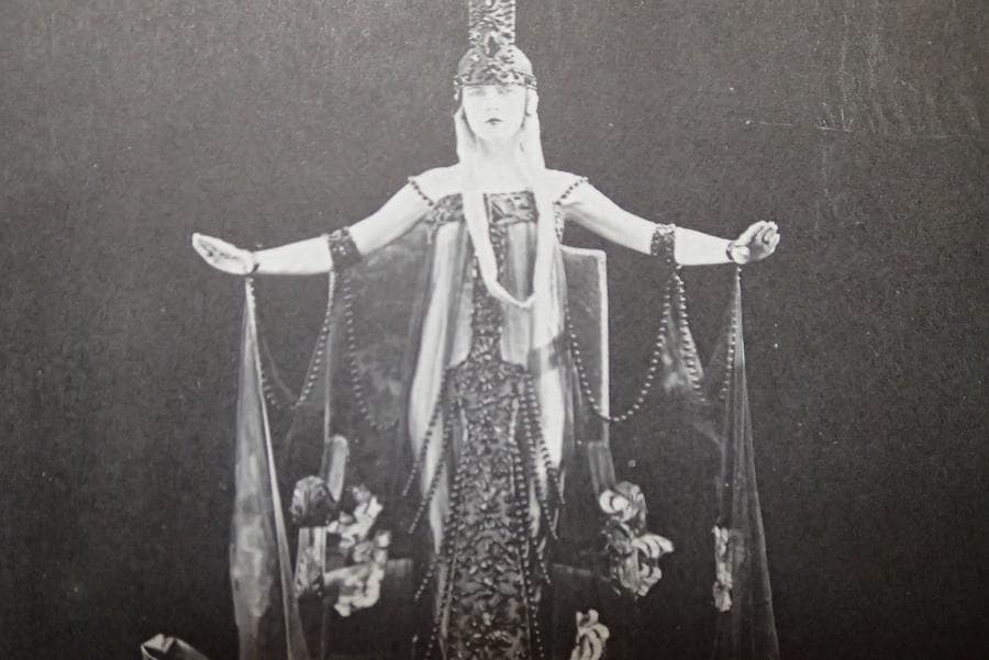 Diane of the Follies photo