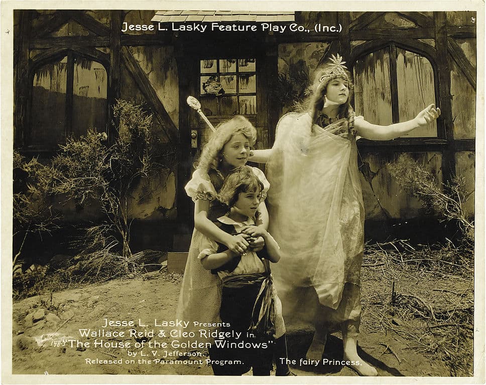 The House with the Golden Windows photo