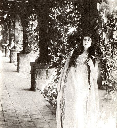 Romeo and Juliet photo