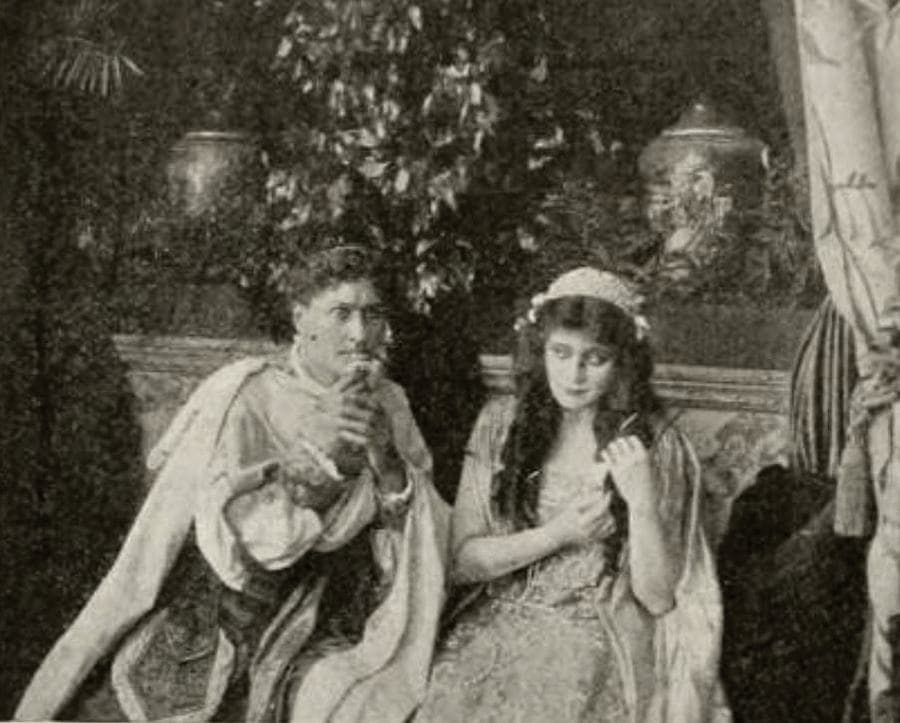 Romeo and Juliet photo