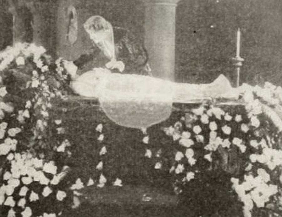 Romeo and Juliet photo