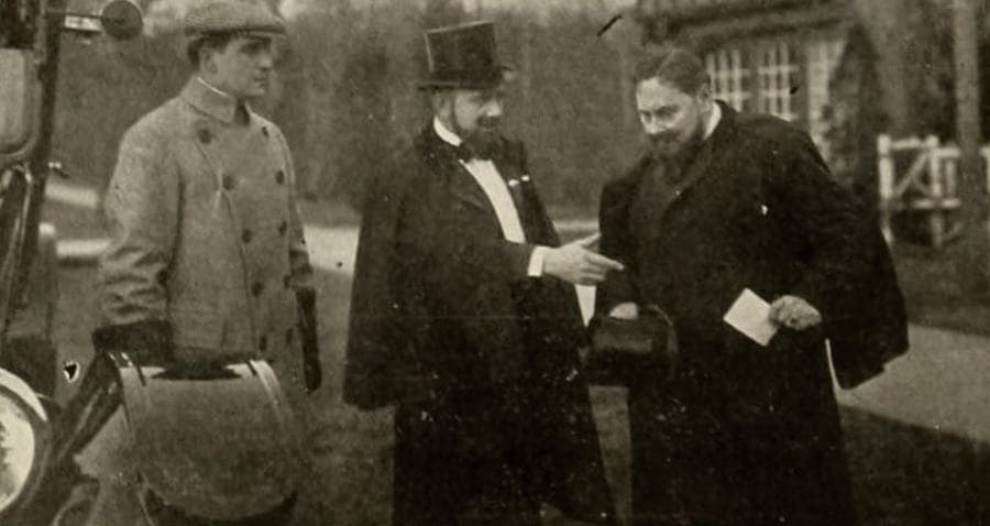 The Scarlet Runner photo