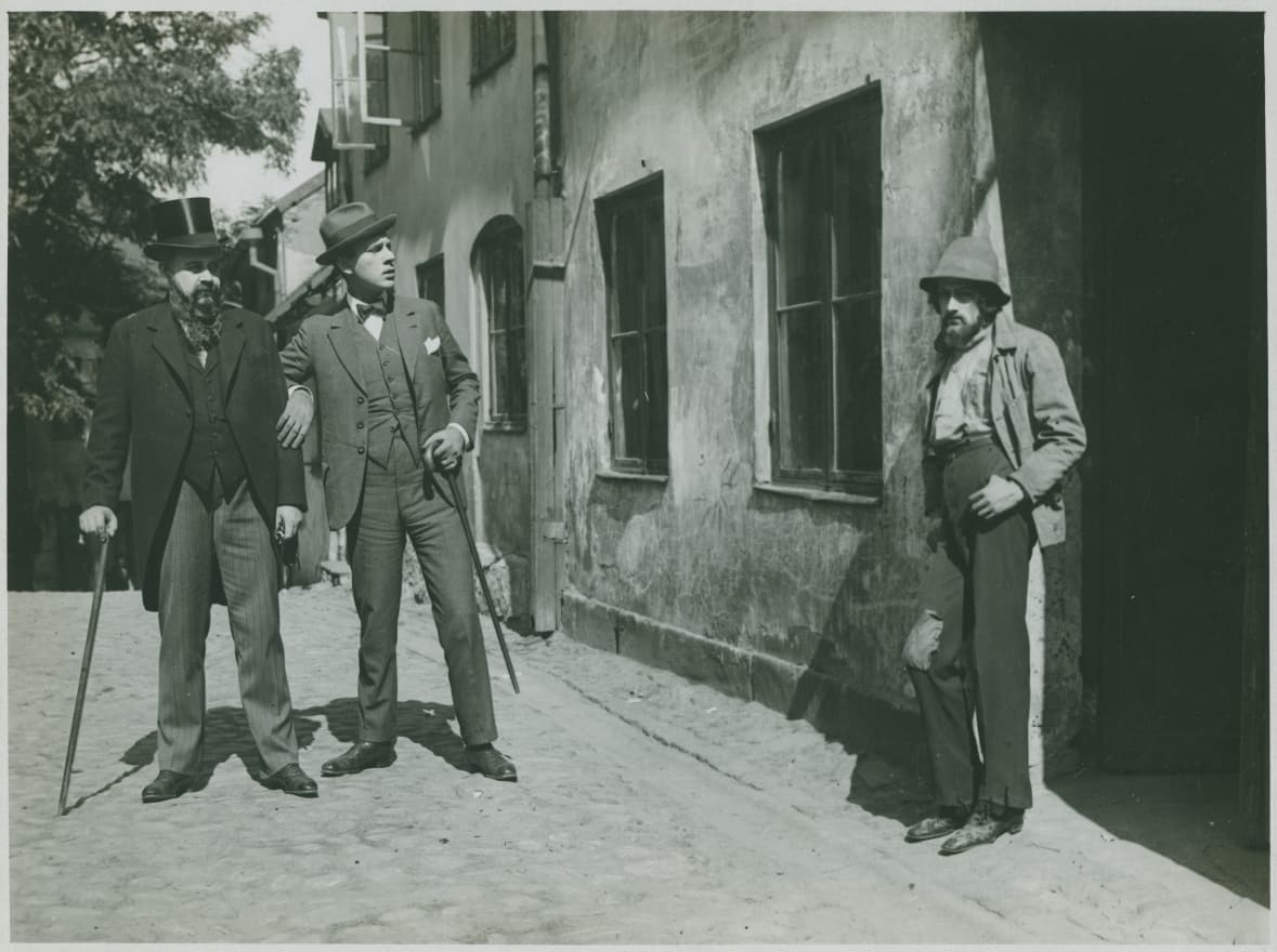 Det finns inga gudar på jorden photo