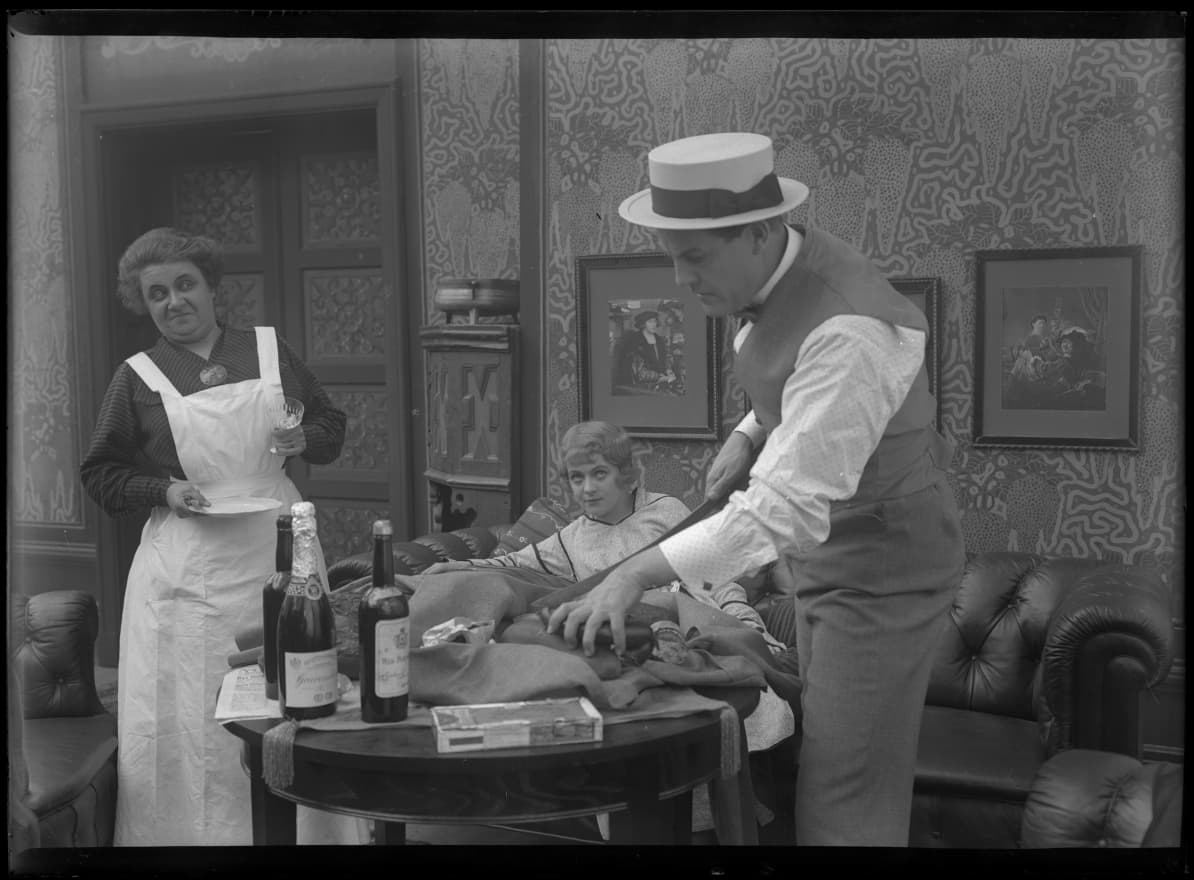 Wanted - A Film Actress photo