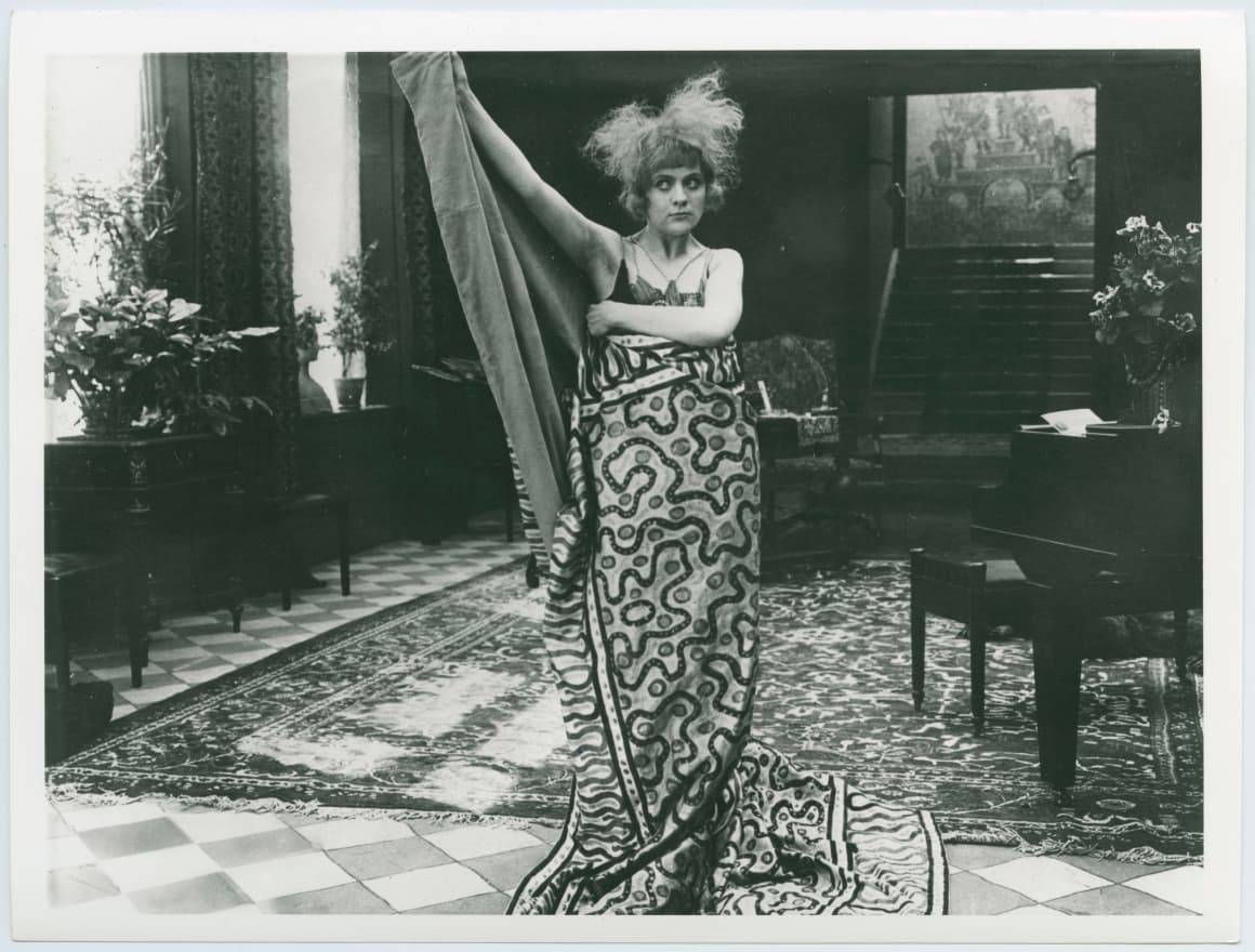 Wanted - A Film Actress