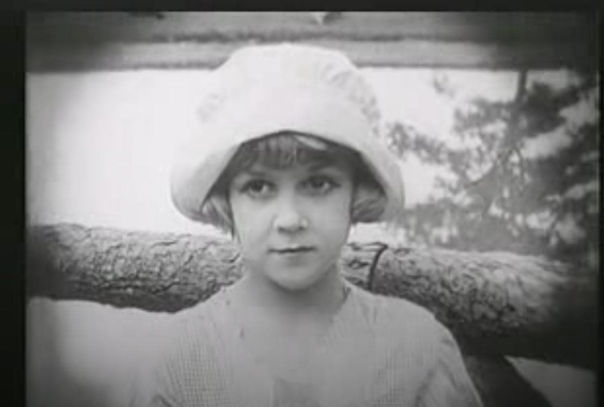 Young Mother Hubbard photo