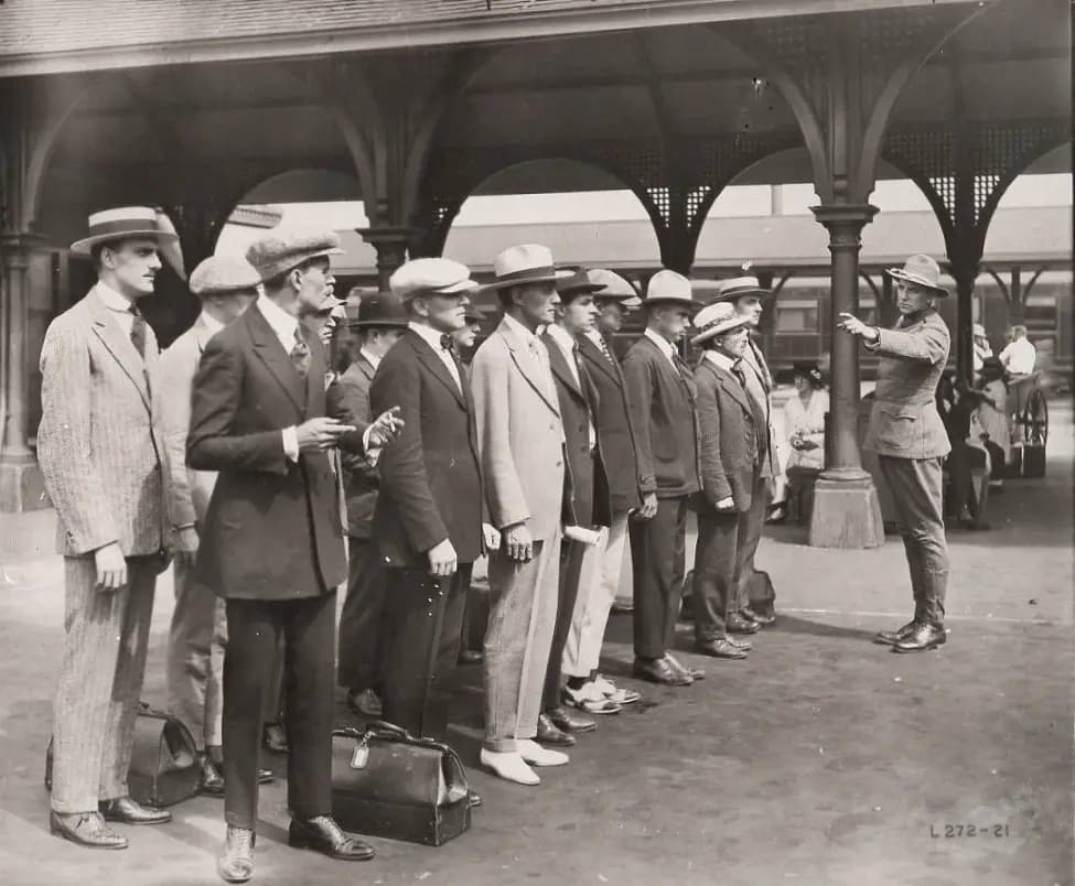 Alias Mike Moran photo