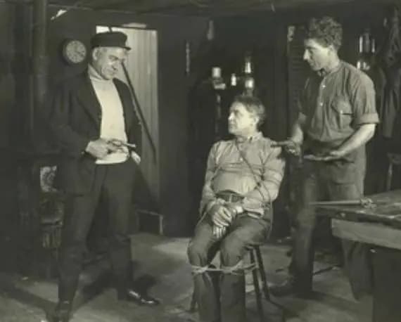 The Blue Mountains Mystery photo