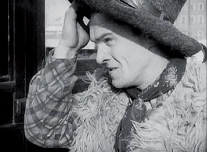The Extraordinary Adventures of Mr. West in the Land of the Bolsheviks photo