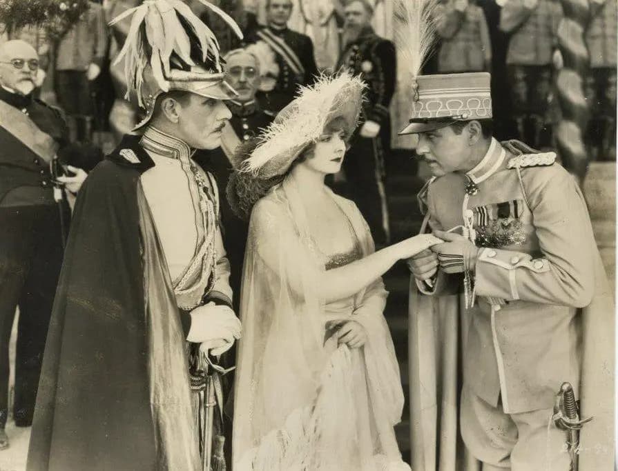 Confessions of a Queen photo
