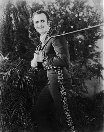 Don Q Son of Zorro photo