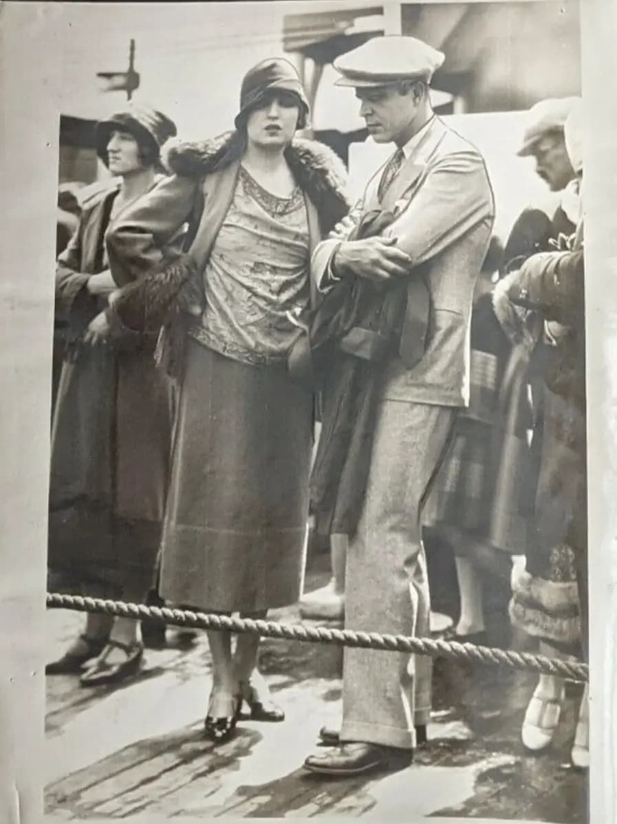 Headlines photo