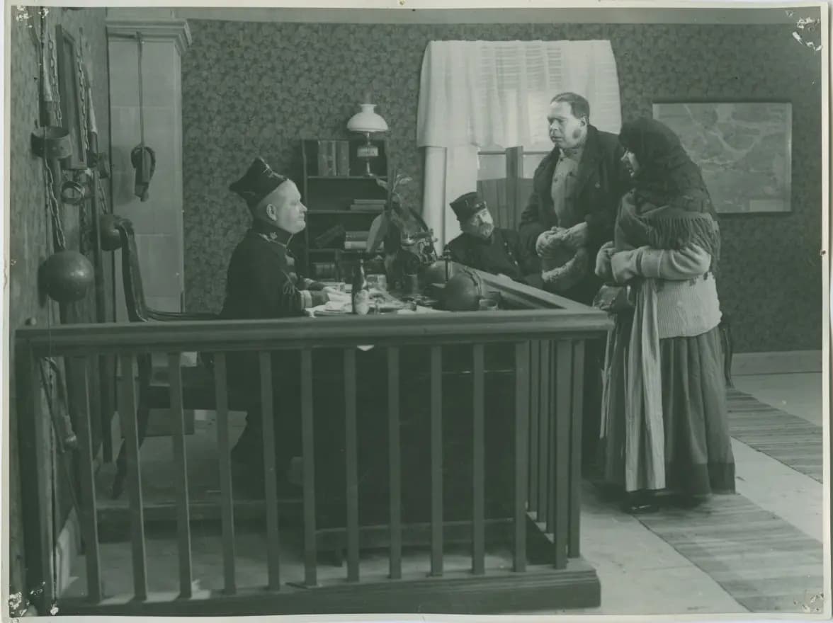 Polis Paulus' påskasmäll photo