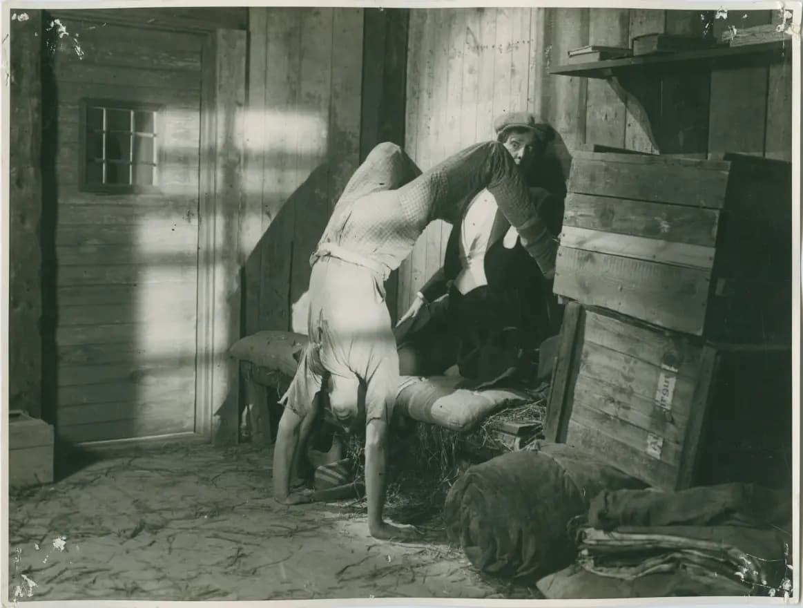 Polis Paulus' påskasmäll photo