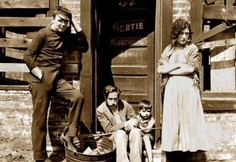 The Salvation Hunters photo