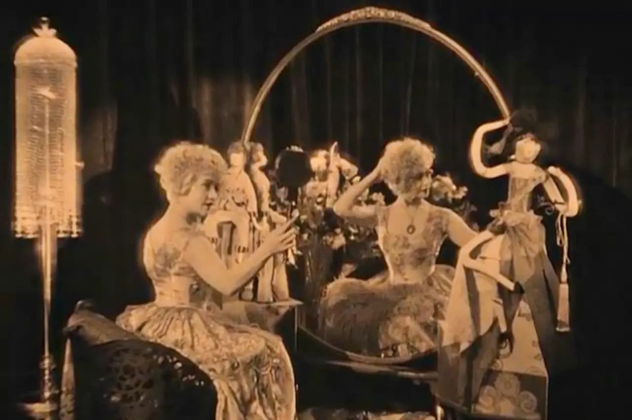 The Belle of Broadway photo