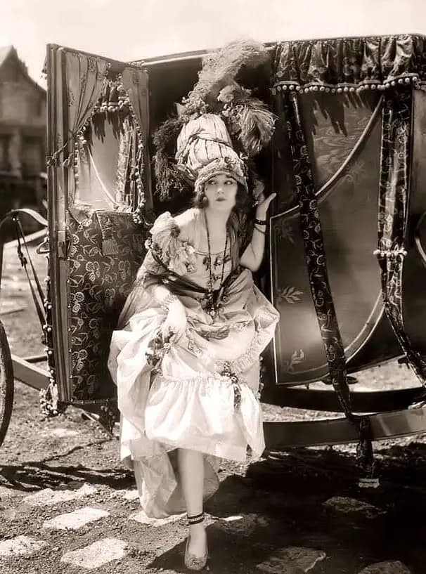 Nell Gwyn photo