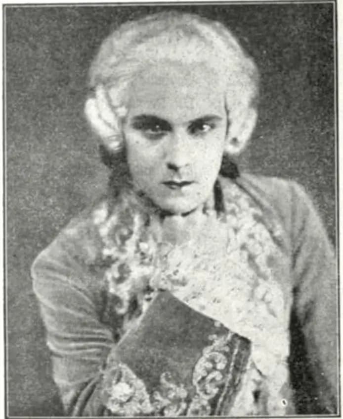 The Knight of the Rose photo