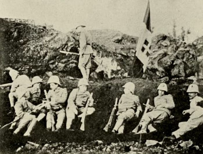 The Heroine from Derna photo