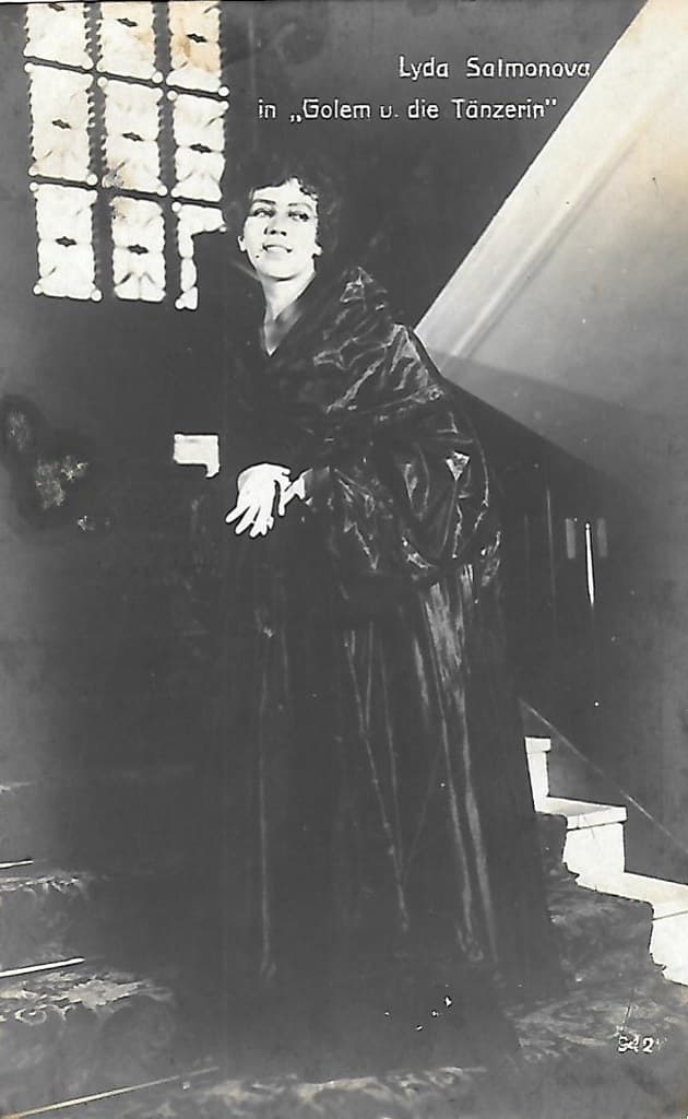 The Golem and the Dancing Girl