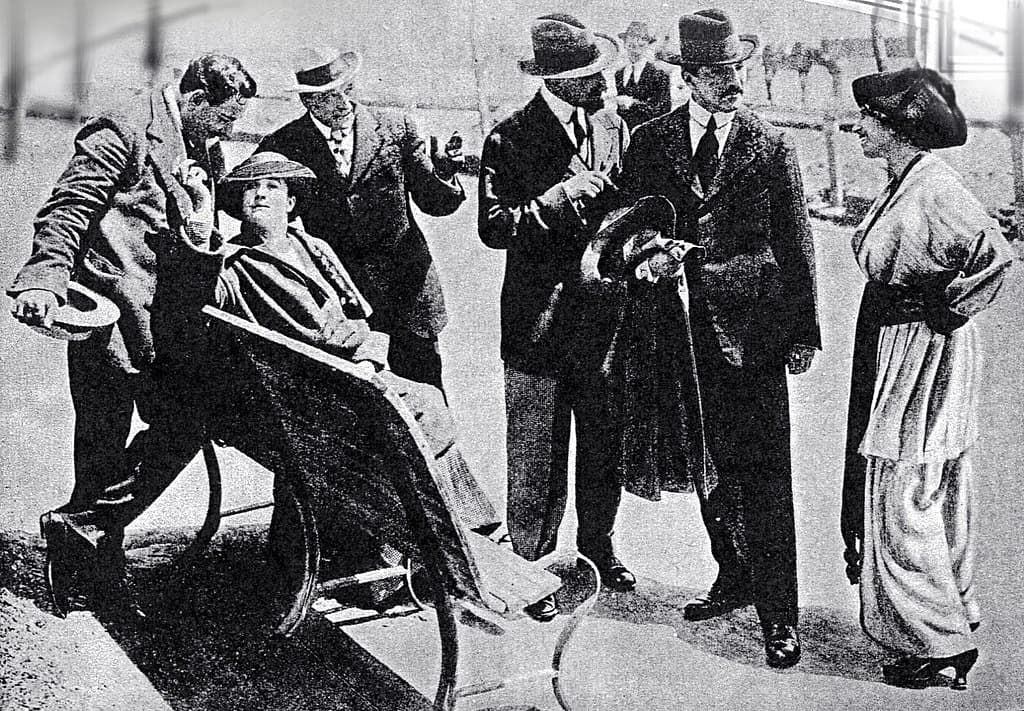 Sperduti nel buio photo