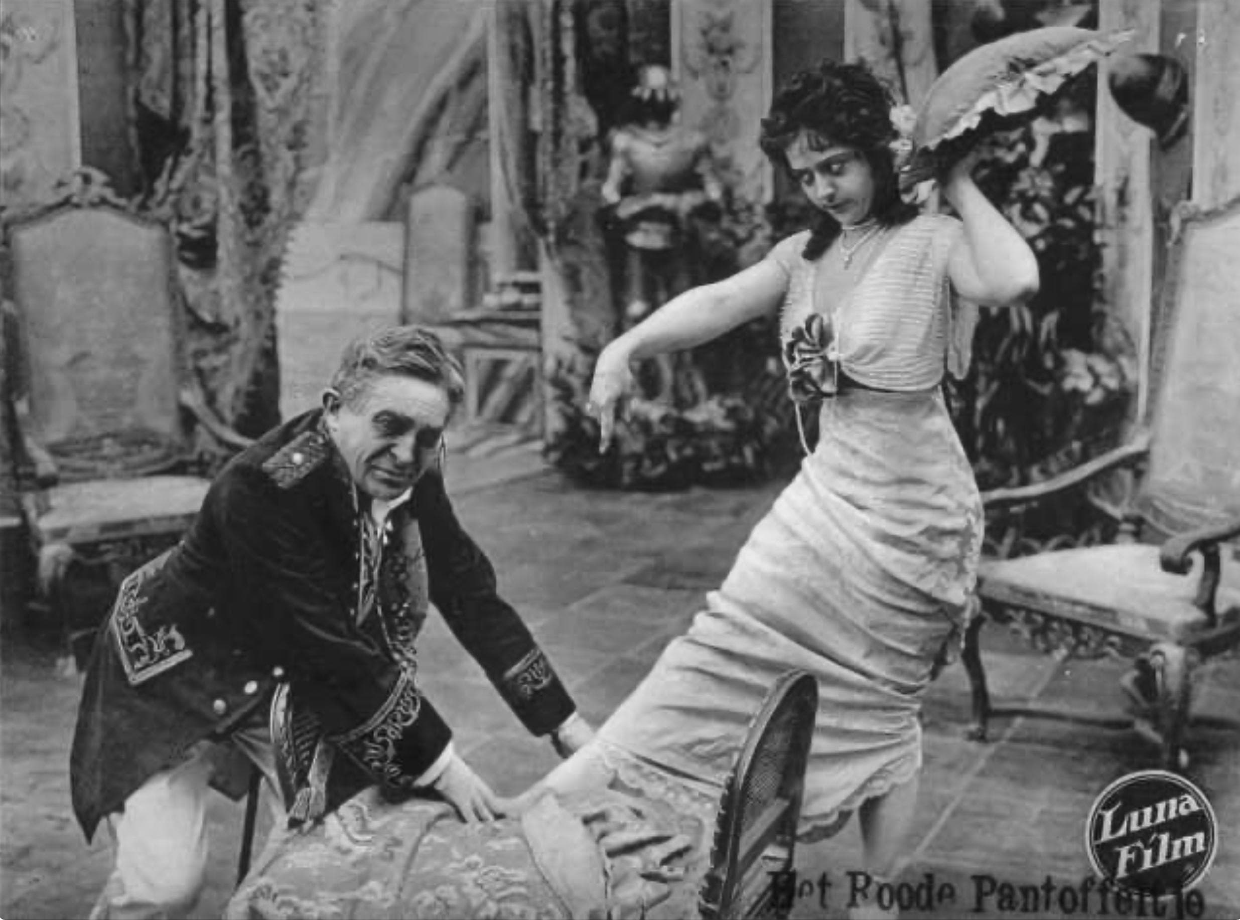 Das rosa Pantöffelchen photo