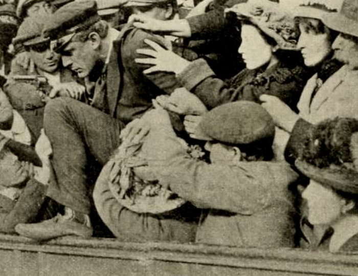 From Gutter to Footlights photo