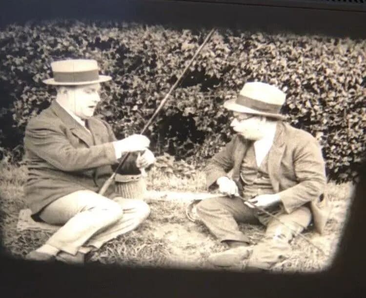 Walter the Sleuth photo