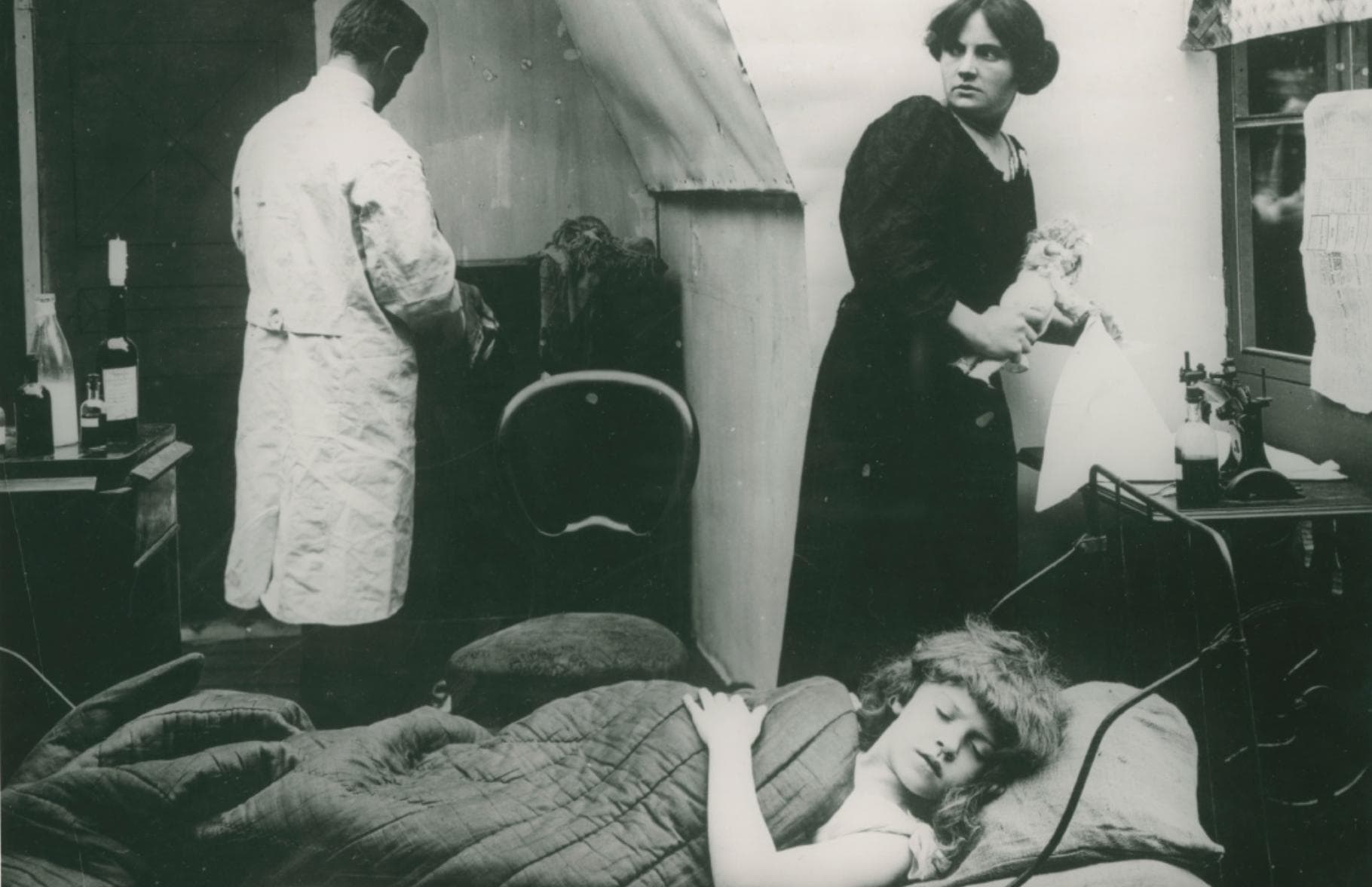 Dockan eller Glödande kärlek photo