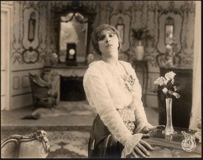 Alone with the Devil photo