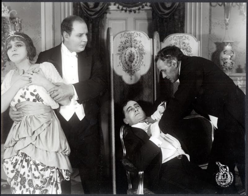 Alone with the Devil photo