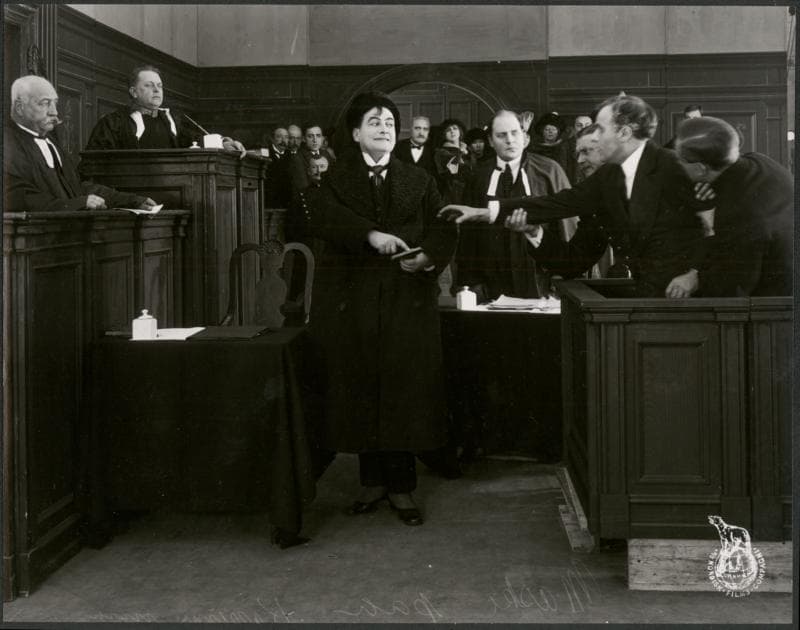 Alone with the Devil photo