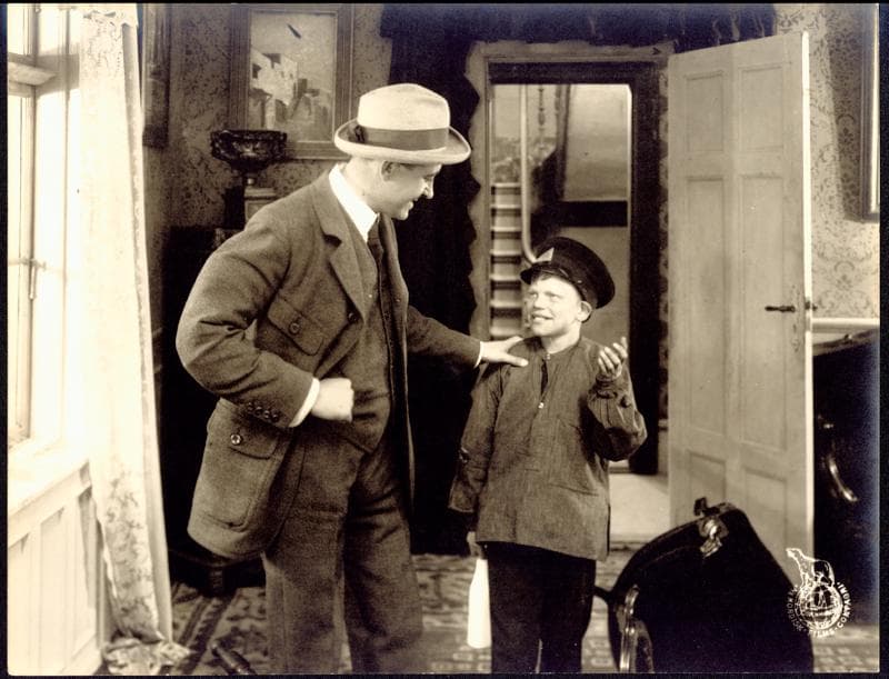 Manden med de ni Fingre IV