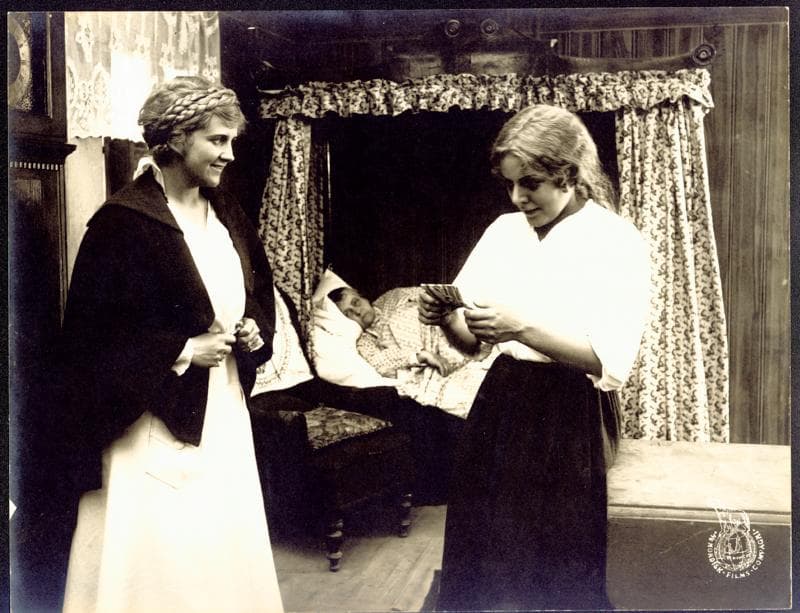 Mellem de yderste Skær