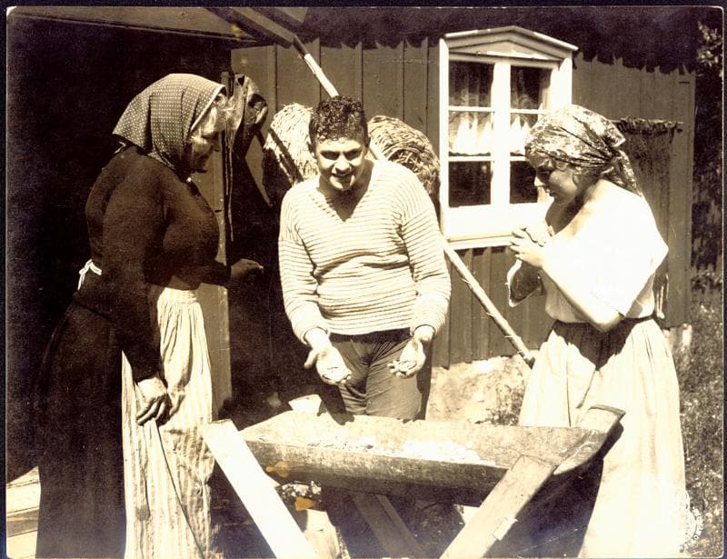 Mellem de yderste Skær