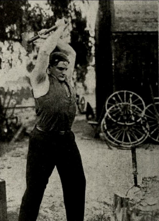 Her Shattered Idol poster